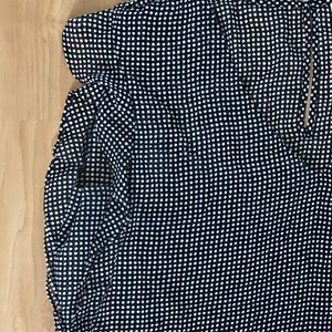 Black and white blouse with ruffle sleeves XL